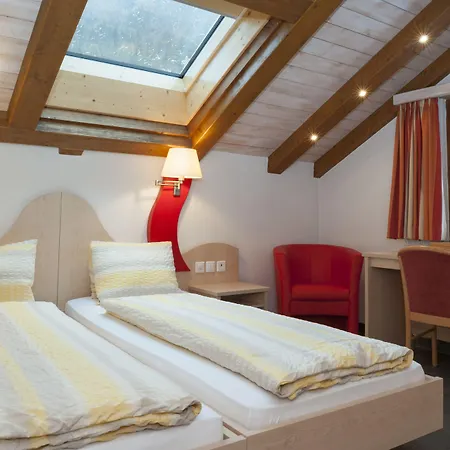 Tenne Hotel 3*